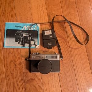 Yashica MG-1 Black and Silver Camera 45mm Lens Flash Untested